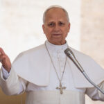 episcopiii francezi spun ca papa leon al xiv lea ar putea face o vizita la paris si lourdes in septembrie vaticanul nu a confirmat 69fba495ea143