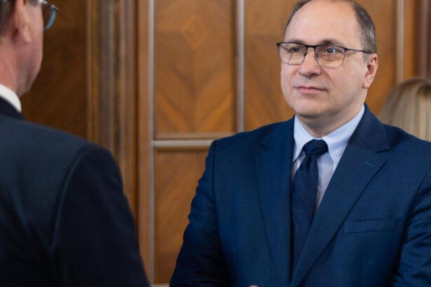 exclusiv ce se mai intampla in educatie ministrul mihai dimian vine la interviurile digi24 ro 6a0ab8b6498c3