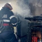incendiu la un spatiu comercial de pe strada stefan cel mare mai multe persoane evacuate 6a003898598c6