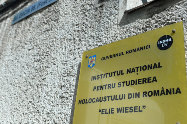 institutul pentru studierea holocaustului e oficial aur vrea desfiintarea elie wiesel si a muzeului de istorie a evreilor 6a024da5bb029