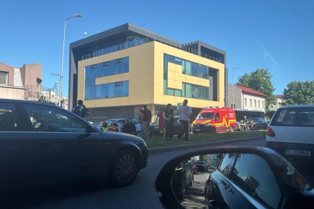 interventie pe bulevardul mamaia o persoana a fost resuscitata in strada 6a15a87eea009