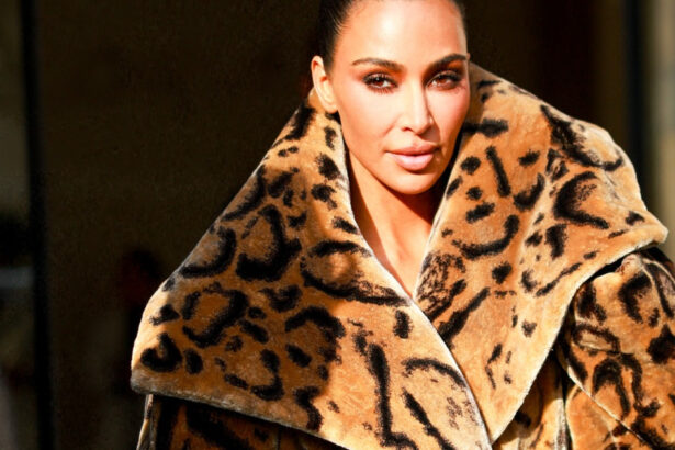 kim kardashian cere despagubiri de 1 euro de la hotii bunici care au jefuit o de bijuterii de 9 milioane de euro in paris 6a0c09d99635d