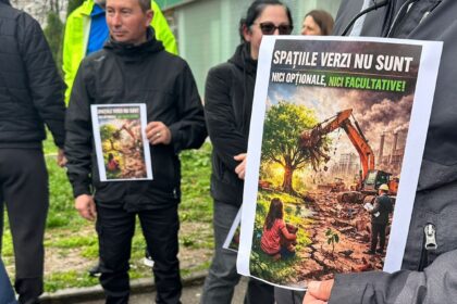 locuitorii din zona abator nu se lasa continua demersurile in instanta pentru spatiul verde de langa un bloc 69fe6505e0039