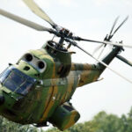 mapn un elicopter din escadrila 712 a avut o defectiune tehnica in timpul unui zbor de instructie aterizare in apropiere de resita 6a15b8be5abe2