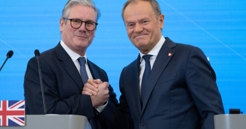 marea britanie si polonia isi unesc fortele impotriva rusiei si semneaza un nou tratat de aparare 6a1706b6af2c7