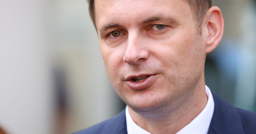 mircea abrudean la aproape o luna de la demisia ministrilor social democrati nu putem fugi de realitate psd sa si asume guvernarea 6a0d97908b079
