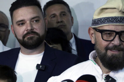 nereguli la primaria lui piedone 23 mil lei pentru salubrizare si asfaltari la preturi umflate ce a mai descoperit curtea de conturi 6a0ed4191f6c9