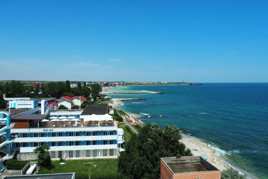 oportunitate in costinesti hotel situat la malul marii scos la licitatie 6a0100fac4942