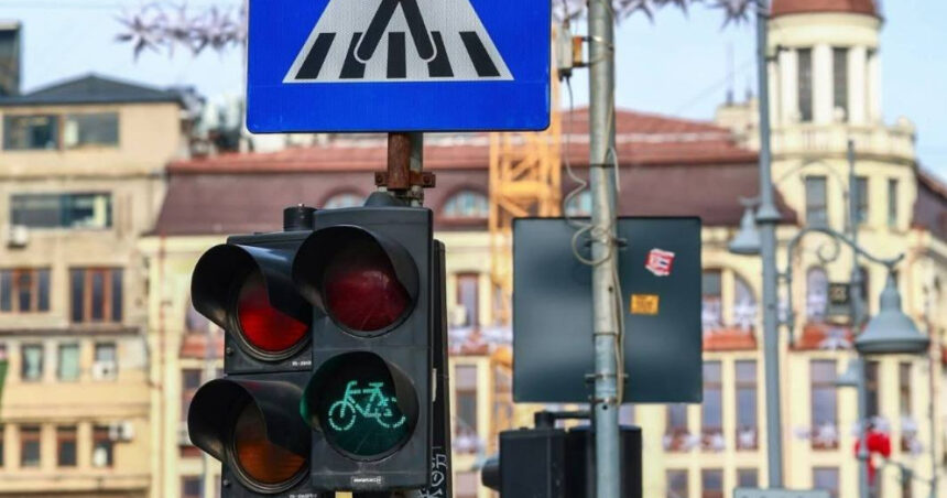 peste 90 de intersectii si treceri de pietoni din bucuresti vor avea semaforizare inteligenta anuntul facut de primaria capitalei 6a05c00c76197