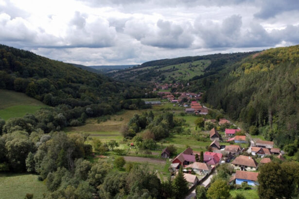 primariile fara bani nu si recupereaza nici datoriile cazul comunelor mici care colecteaza sub 20 din taxe 69fed7b07a0bd