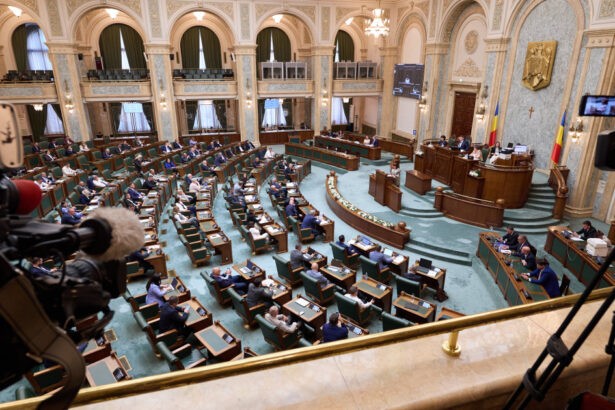 proiectul care anula legile care interzic organizatiile fasciste si cultul criminalilor de razboi a fost respins de senat 6a0d7b9342dfa