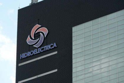 reactia hidroelectrica dupa ce ministerul energiei a anuntat suspendarea presedintelui consiliului de supraveghere acuzat de mita 69fe27eb0e127