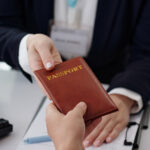 schimbarea pasaportului in 2026 acte necesare costuri si procedura pentru eliberarea unui nou document 6a00222f465d6