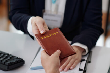schimbarea pasaportului in 2026 acte necesare costuri si procedura pentru eliberarea unui nou document 6a00222f465d6