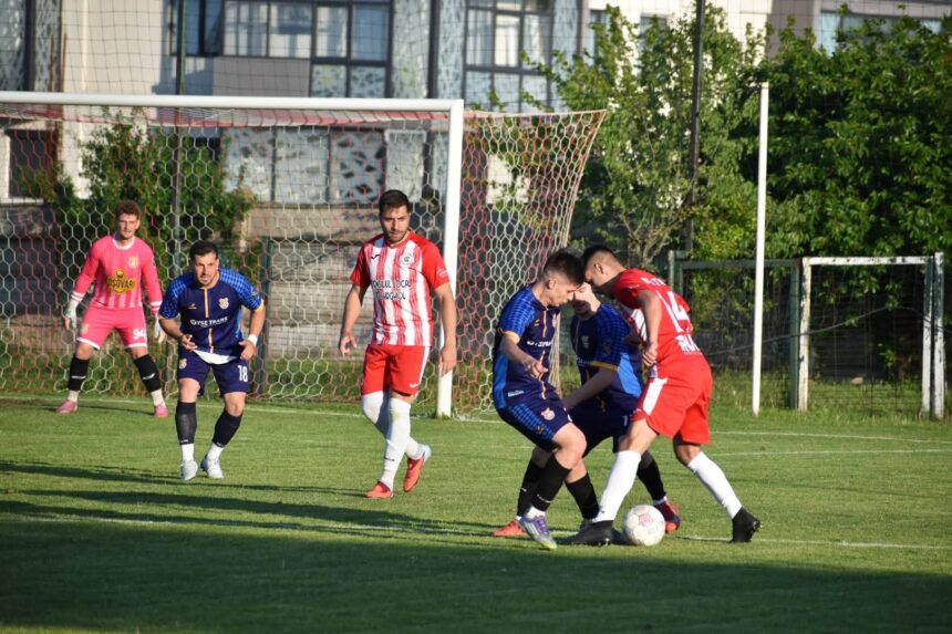 se mentine suspansul in liga a iv a cu trei etape inainte de finalul sezonului 6a08ab6c3af2e