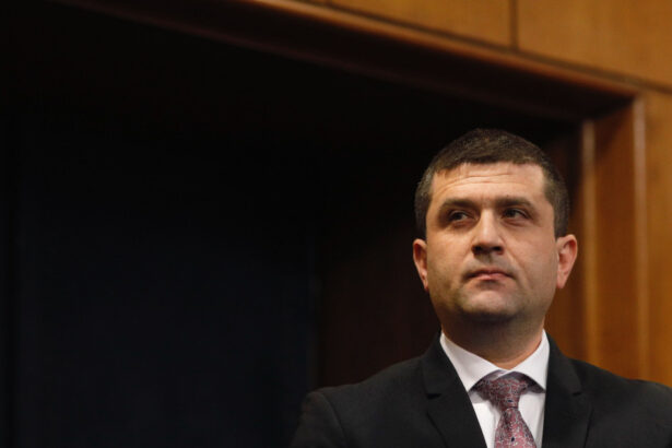 senatorii psd ii cer demisia ministrului radu miruta apararea tarii nu e o joaca pentru amatori 6a1958da80dac
