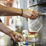 taxele vamale afecteaza comertul global cu vin in 2025 in timp ce romania isi creste productia arata oiv 6a042137cac6c