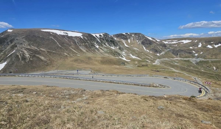 transalpina se redeschide pe sectorul ranca curpat cu restrictii de circulatie 6a185fdbb8fa3