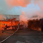 un incendiu violent a cuprins doua adaposturi de animale intr o localitate din suceava 69fd009947fa4
