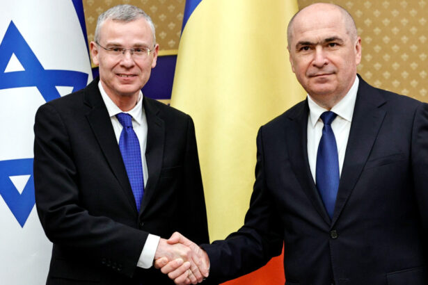 viceprim ministrul si ministrul justitiei din israel yariv levin primit de ilie bolojan la palatul victoria 6a0335aed0575