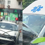 video accident in sectorul 2 al capitalei o ambulanta a intrat in plin intr o masina momentul impactului surprins de o camera de bord 6a0595dd4ef4b