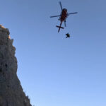 video au avut mare noroc doi turisti din capitala salvati dupa ce au cazut 100 de metri intr o rapa din masivul caraiman 6a1307af65507