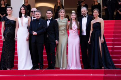video filmul fjord al lui cristian mungiu cu sebastian stan in distributie ovationat timp de 12 minute la cannes 6a0caa518aa21