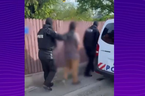 video perchezitii la zeci de soferi stb suspectati ca au furat peste o tona de motorina si piese de schimb din societate 69fc6971e68cc