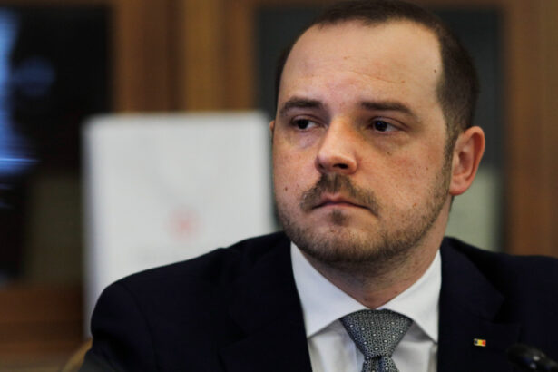 video rogobete contractul pentru spitalul regional cluj este semnat astazi la guvern toate cele trei spitale regionale sunt in construire 6a03198875e61
