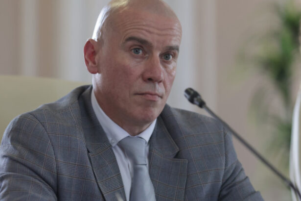 video un lider udmr cere demisia ministrului culturii dupa aparitia unei inregistrari in care demeter injura interesul national sunt ungur 6a1452260d3ad