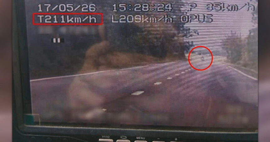 video un sofer austriac de 21 de ani a ramas fara permis dupa ce a fost prins cu 211 km h in mehedinti 6a0ab1b0d4056
