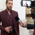 video val de fake news pe retelele sociale tristan tate ucraina a atacat probabil romania pentru a fura bani de la uniunea europeana 6a199f2f20edd