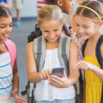 agentia suedeza de sanatate publica nu recomanda smartphone ul pentru copiii mai mici de 13 ani 6a2f9bb1b6f0a