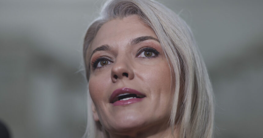 alina gorghiu contesta excluderea din pnl sunt in partidul acesta de zeci de ani si de aici nu am sa plec eu 6a39200c50c3c