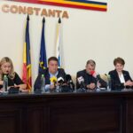 cat incaseaza lunar functionarii publici si sefii din consiliul judetean constanta 6a1cc22c29975