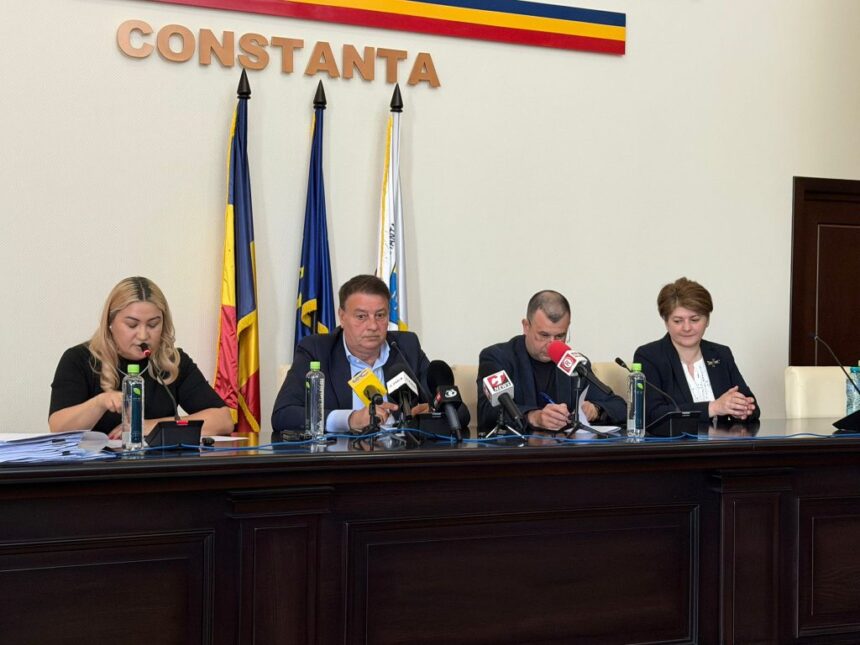 cat incaseaza lunar functionarii publici si sefii din consiliul judetean constanta 6a1cc22c29975