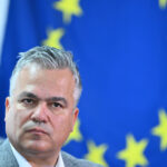 cine este adrian vestea desemnat de nicusor dan pentru functia de premier in locul lui eugen tomac 6a2e5271ccdc0