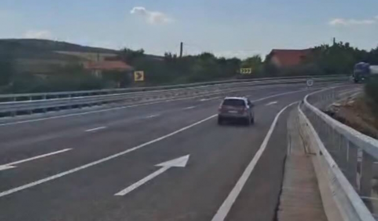 circulatia pe podul de pe dn2a langa crucea a fost redeschisa 6a3f638a8366e