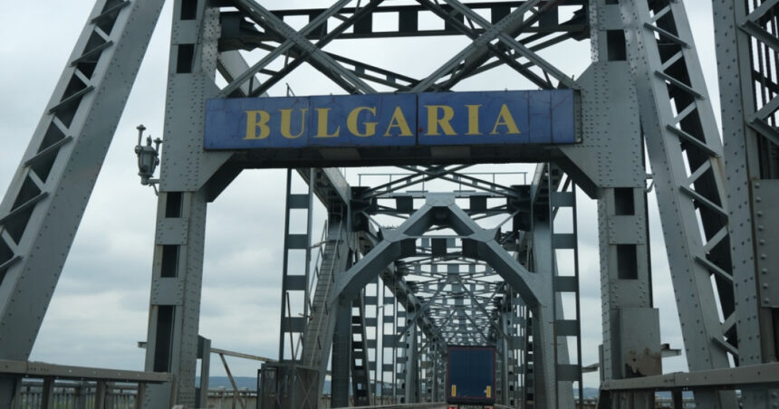 circulatie rutiera inchisa pe podul giurgiu ruse timp de doua zile cand se intampla asta si care sunt variantele alternative 6a1d1fa53d205