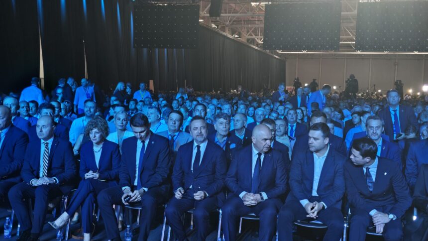 congresul pnl a decis cinci nume din pnl somate sa isi dea demisia din partid pana luni la pranz 6a3820d043a51