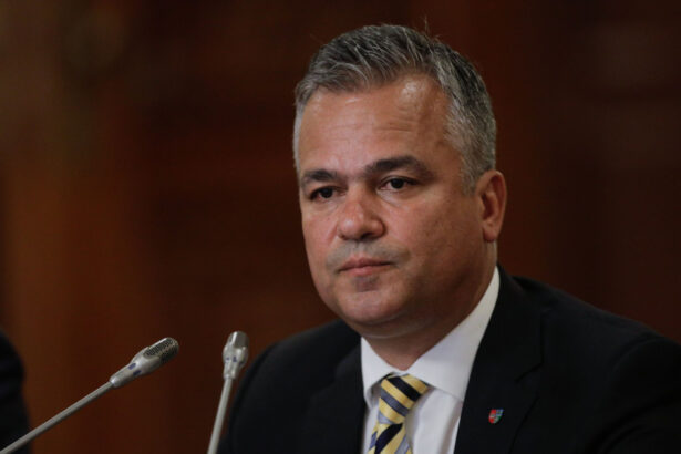 cum arata programul de guvernare al lui vestea promite sa continue lucrurile bune nici urma de masurile impuse de psd lui tomac 6a33da04822ff