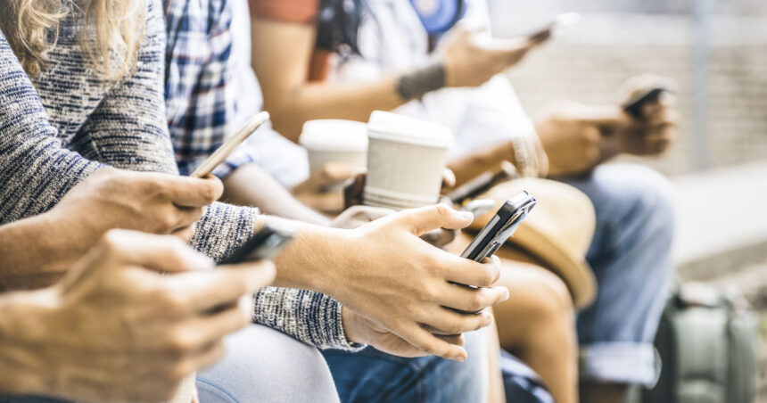 cum influenteaza telefoanele mobile scaderea natalitatii la nivel global studiu 6a242eac490b1