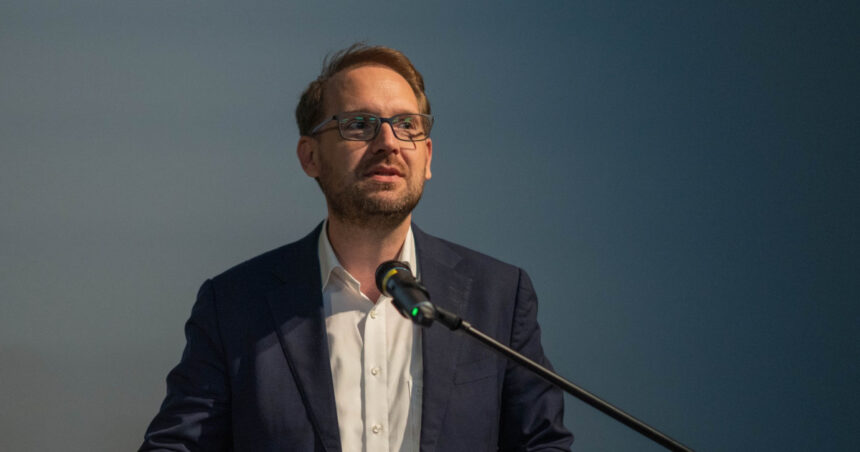 dominic fritz anunta ca va contesta la cedo decizia inaltei curti care ii interzice candidatura pana in 2030 6a3445e30ac21