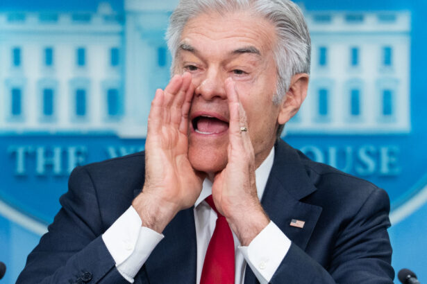 dr oz trump are o sanatate spectaculoasa se duce atat de des la medic pentru ca iubeste rezultatele obtinute la vizite 6a1fc9af42552