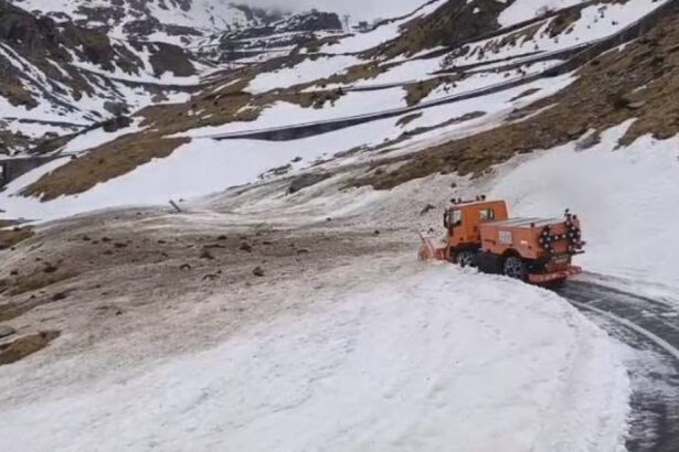 drumarii au terminat deszapezirea pe transfagarasan cand ar urma sa fie deschis drumul 6a29194c55d7c