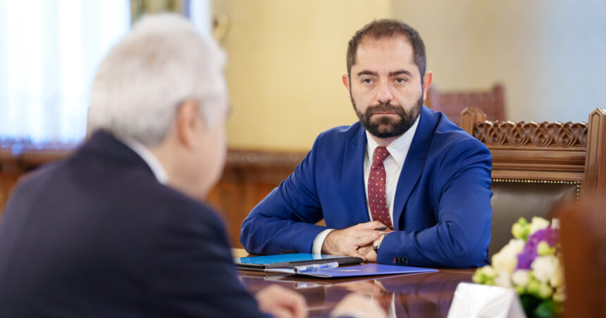 dupa apelul presedintelui radu burnete transmite un mesaj ferm eugen tomac e premierul desemnat nu e o mutare dintr un joc 6a29ad21913f5