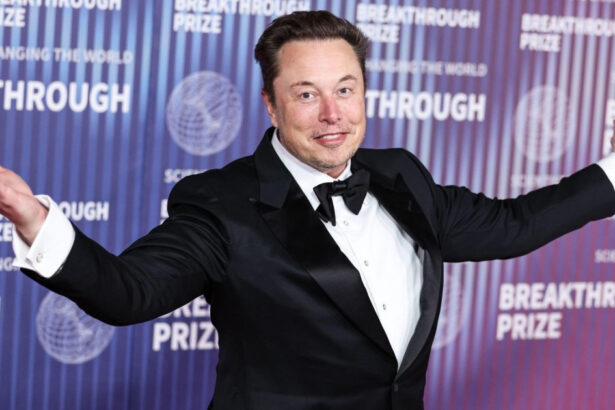 elon musk este la un pas sa devina primul trilionar din lume evaluarea uriasa estimata pentru listarea spacex 6a21617dd02b4