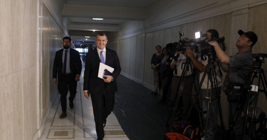 eugen tomac neaga ca si va depune mandatul fac apel la vigilenta avem nevoie sa ramanem uniti si concentrati pe acelasi scop 6a286d00d5746