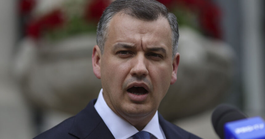 eugen tomac nu mai putem trai dupa romania creionata de pe timpul lui ceausescu si subventiona primarii cu 300 de locuitori 6a2d96ed2d121