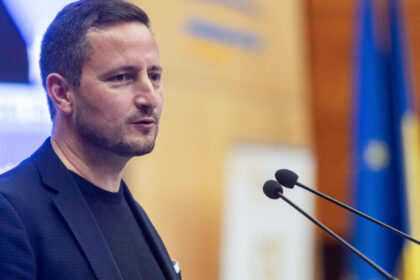 exclusiv nicu stefanuta mesaj dur pentru partidele care negociaza cu aur cand adaugi extrema dreapta la masa ai incheiat jocul democratic 6a3245bbb6015